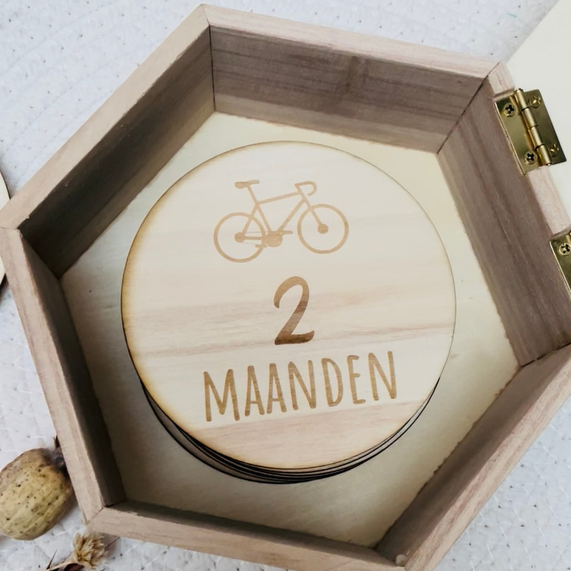 Houten mijlpaalkaartjes